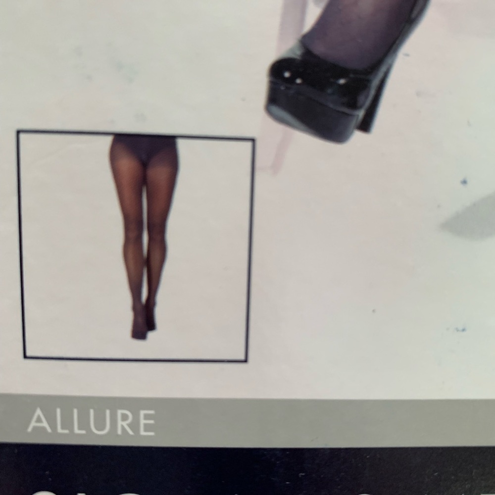 Graduated Compression Hosiery - Picture 5 of 8